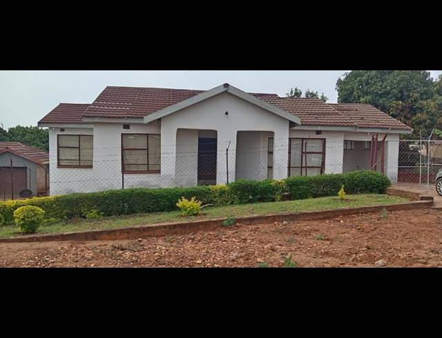 3 BEDROOM HOUSE FOR SALE IN MANIINI